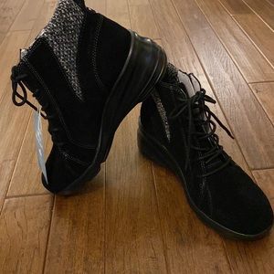 New Jambu “Stella” Black Leather water resistant Ladies Boots 8.5 Women 8 & 1/2